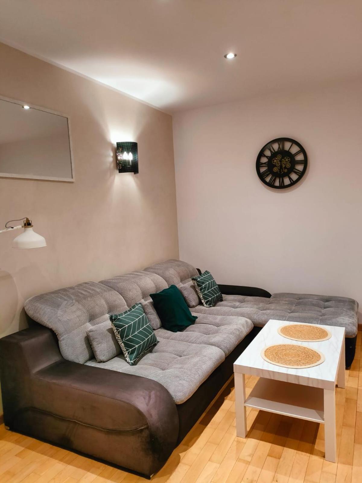 Apartament Przy Operze ビャウィストク エクステリア 写真