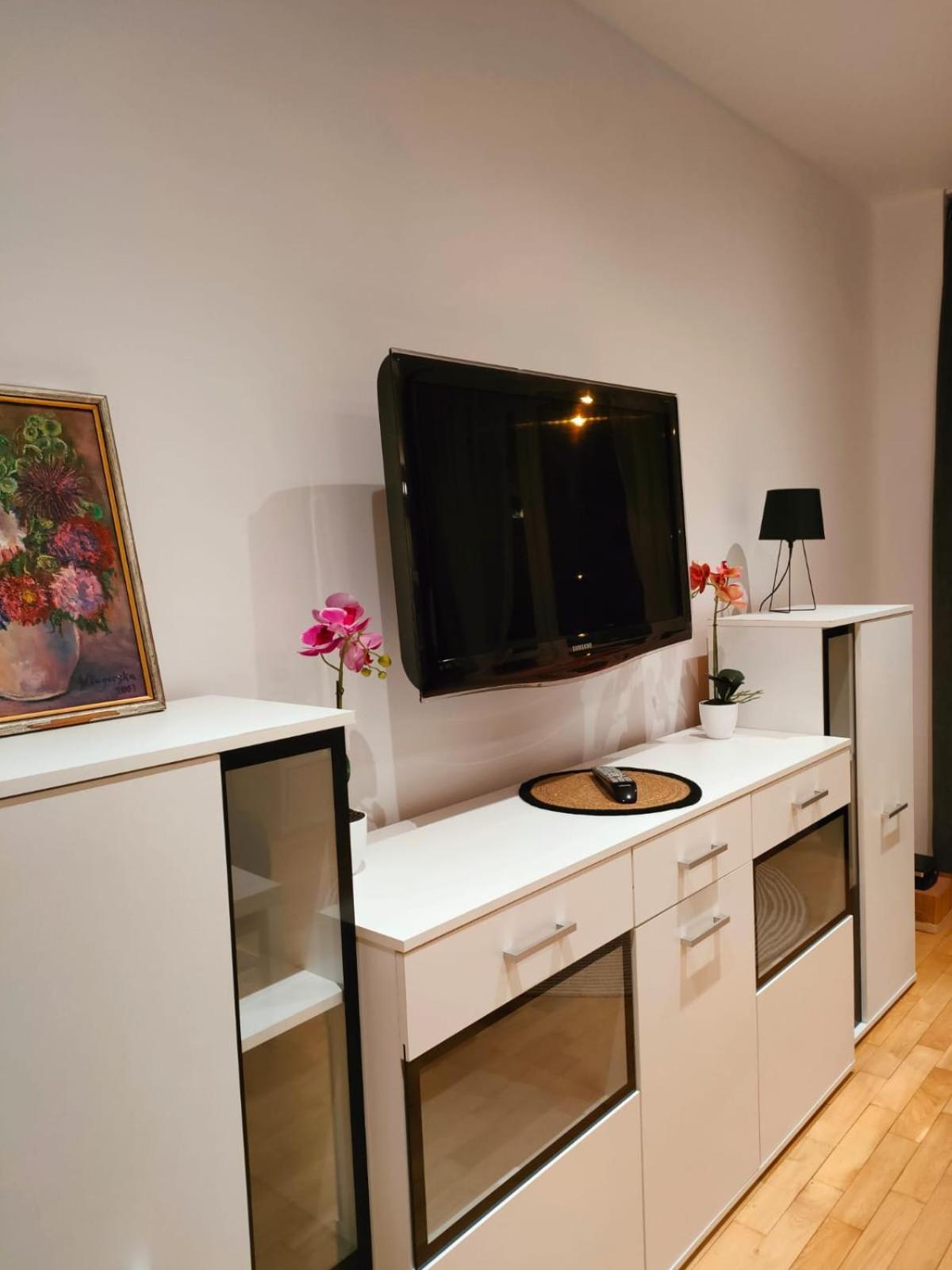 Apartament Przy Operze ビャウィストク エクステリア 写真